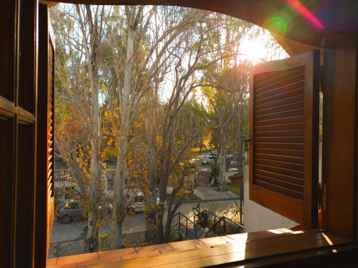 Casa Bravo Bed & Breakfast Mendoza Exterior photo